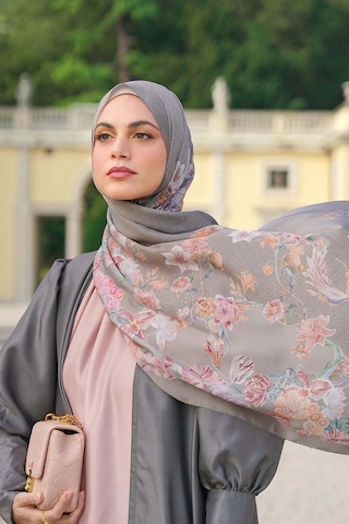Buttonscarves Farra Saten Şal - Cattail Gri