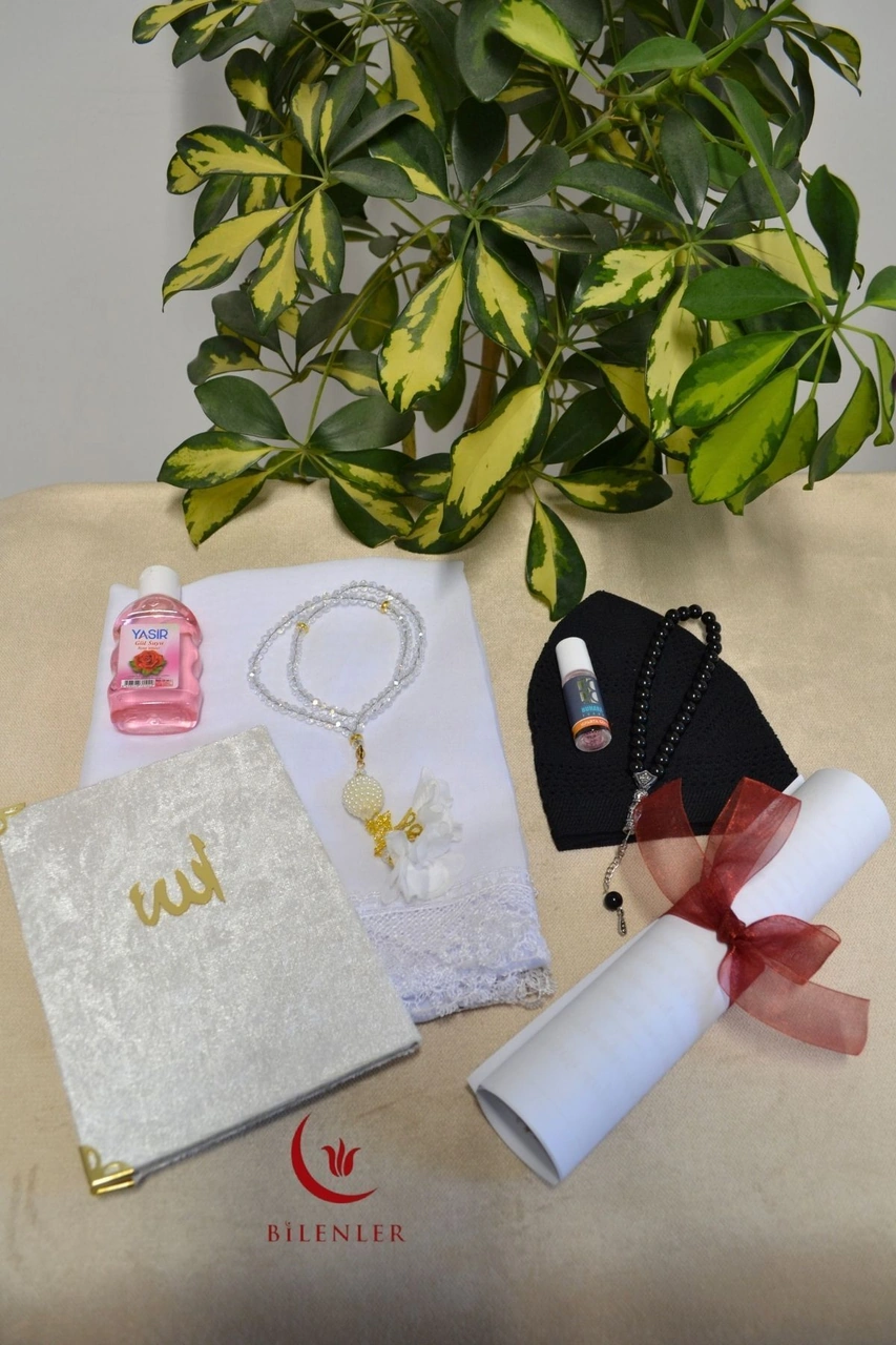Nikah Hatıra Seti Kadın Ve Erkek İçin Özel Hediye Kutusu Yasinli Ve Tesbihli Nikah Seti Siyah - Beyaz