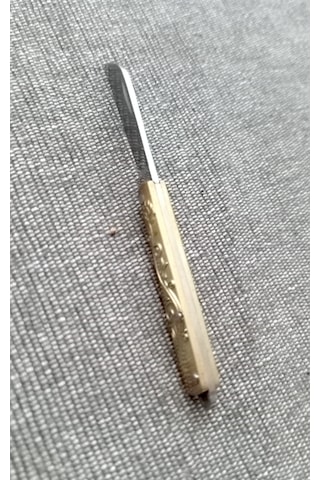 Omeniv 8 Cm Nostaljik Mini Çakı Anahtarlık Gümüş - Sarı
