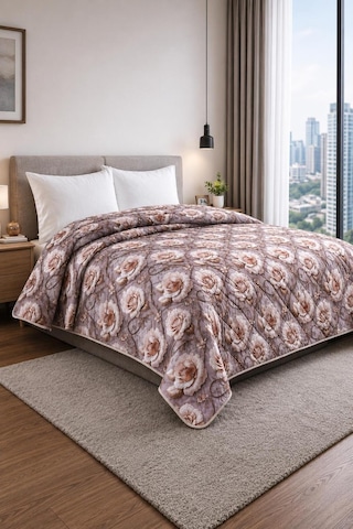 Yatak Örtüsü Çok Amaçlı 100% Polyester Hassas Tuşeli Basklı Lüx - Premium 200 Cm X 220 Cm Açık Sarı