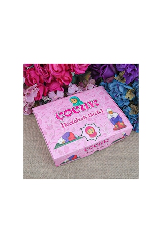 Çocuk Seccadesi Ve Eğitici Kitabı Namaz Seti - Pembe 45x82 Cm - 110 Gr - Tesbih Çok Renkli