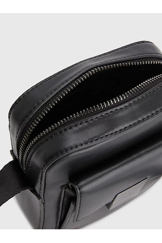 Calvin Klein CALVIN KLEIN ERKEK OMUZ ÇANTASI K50K508695-BAX Siyah