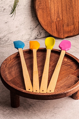 4'lü Yanmaz Yapışmaz Renkli Silikon Başlıklı Ahşap Spatula Seti Çok Renkli