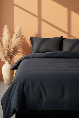 Elegant Siyah Saten Çift Kişilik %100 Pamuklu Nevresim Takımı - 4 Parça Siyah
