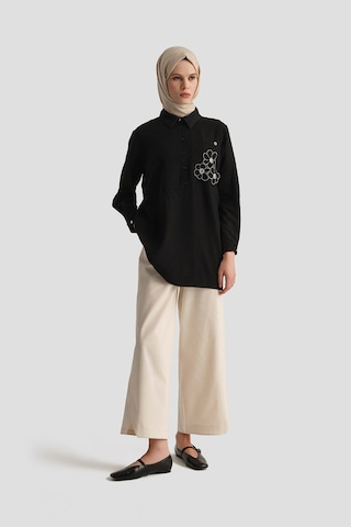 Armine Trend Gömlek Yaka Çiçek Desenli Tunik Siyah 26yt464
