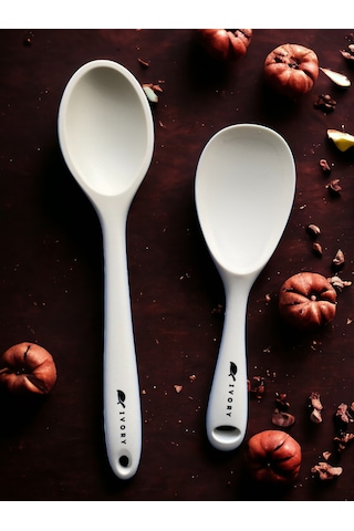 Sert Uçlu Isıya Dayanıklı Silikon Kaşık 28/22 Cm Krem