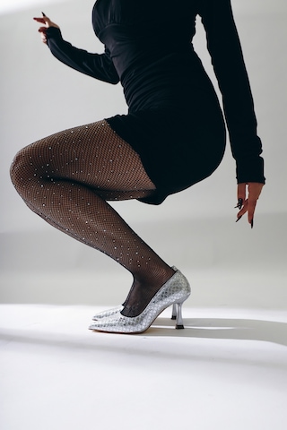 Limoya Celestine Gümüş Balık Pulu Dokulu Sivri Burunlu Stiletto 001