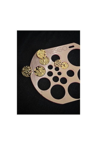 Tüy Model Gold Metal Düğme 3 Boy 3 Adet Büyük 4 Adet Orta 6 Adet Küçük 25mm 40 Boy 23mm 36 Boy 18 Mm 28 Boy