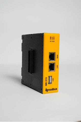Modıbus Mb213 Ana Modül, Endüstriyel Uzaktan Erişim Cihazı, Dın Ray Montajlı, Wan/lan Port, Dahili Wifi, 2 Dijital Giriş/çıkış, Usb Ve Sd Kart Yuvalı