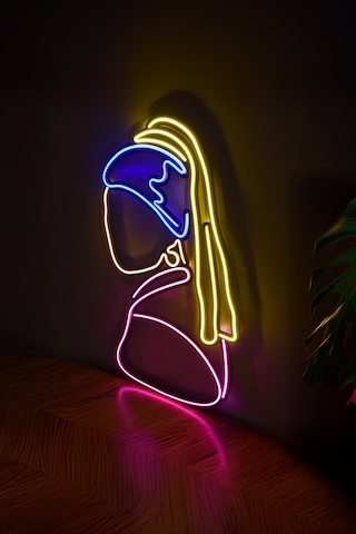 İnci Küpeli Kız Neon Dekor