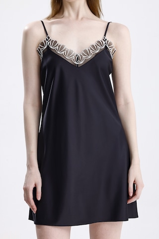 Laperissa Kadın Siyah Saten Dantelli Ayarlanabilir Askılı Şık Gecelik Siyah