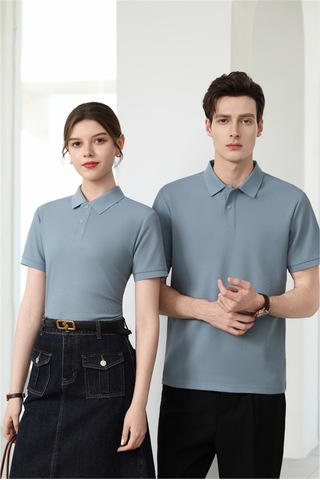 New Performance Premium Polo T-shirt %62,8 Polyester %31,3 Pamuk %1,8 Bakır Amonyak %1,6 Asetat Elyaf %1,3 Keten %1,2 Dut İpeği Mavi