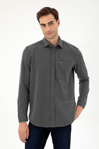 U.S. Polo Assn. Erkek Açık Gri Comfort Fit Cepli Örme Gömlek 50306264-VR001