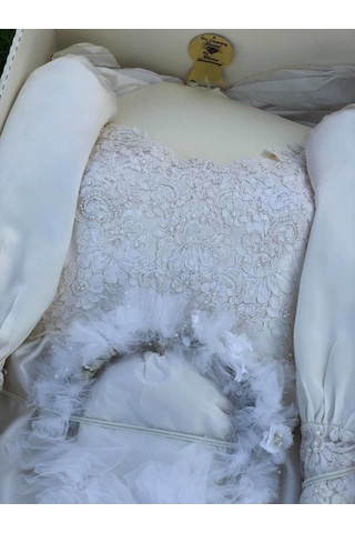 Claire Diamond Vintage Nakış İşlemeli Gelinlik Beyaz