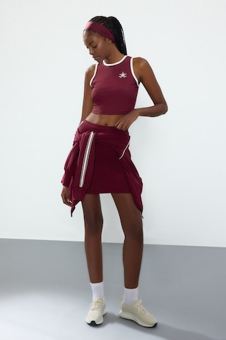 Defacto Crop Top Baskılı Bisiklet Yaka Sporcu Atlet H2001ax26aubr115 Bordo-br115