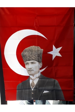 Bayrak Türk Bayrağı Atatürk''lü 70 X 105CM +2 Mt İp
