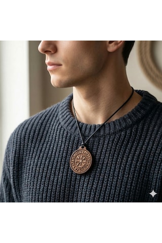 Doğal Ahşap Vegvisir Viking Pusulası Kolye İskandinav Mitolojisi Rünik Desen Unisex Madalyon Kahverengi