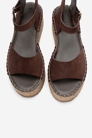 Luvishoes Serez Kahve Süet Hakiki Deri Kadın Hasır Dolgu Taban Sandalet Kahverengi