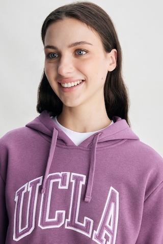 Ucla Rıley Mor Kapüşonlu Nakışlı Standard Fit Kadın Sweatshirt Mor
