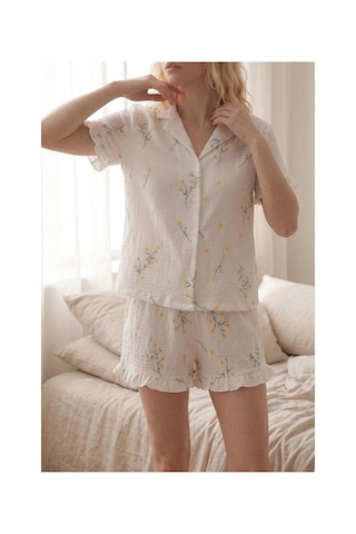 Fit Women Çiçek Desenli Fırfır Detaylı Şortlu Pijama Takımı 8075 Çok Renkli