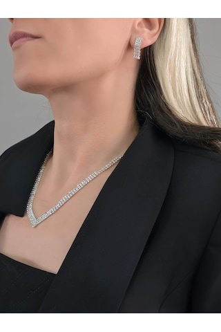 Eva Takı Store Kristal Taşlı Su Yolu Model Yılbaşı - Abiye - Düğün -event Kolye Küpe Set Silver Gümüş