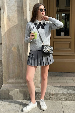 Lela Premium Regular Fit Gömlek Yaka Yumuşak Dokulu Fiyonk Detaylı Taşlı Bayan Kazak 680Kz00035 Gri