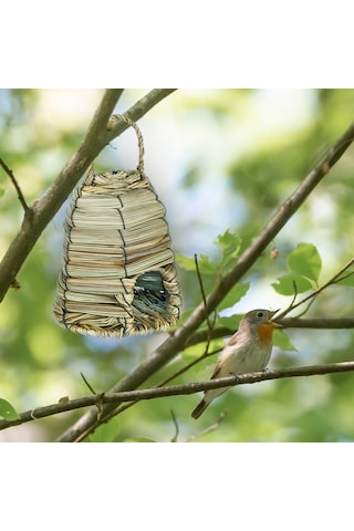 Garden With Ware Hasır Kuş Yuvası