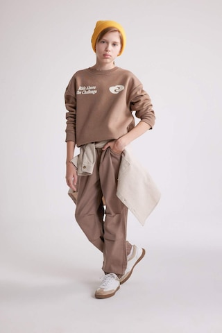 DeFacto Erkek Çocuk Bağcıklı Beli ve Paçası Lastikli Cepli Jogger Gabardin Pantolon C7577A824WNBG73