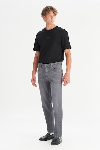Wrangler Pamuk Frank Relaxed Fit Geniş Kesim Gri Jean Denim Pantolon