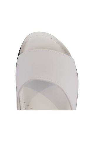 Napa Shoes Hakiki Deri Lazer Kesim Delikli Rahat Taban Kadın Terlik Napa-309 Beyaz