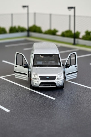 Gri 1:38 Ölçek Die Cast Kapıları Açılır Lisanslı Ford Transit Connect Oyuncak Metal Model Araba Çok Renkli