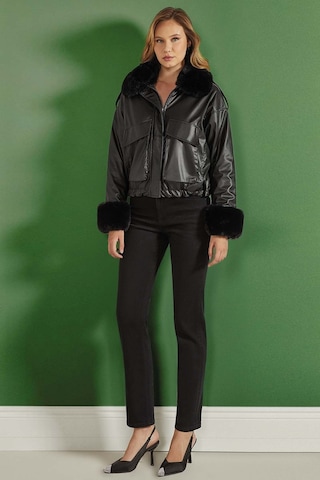 Kürklü Siyah Mont Siyah