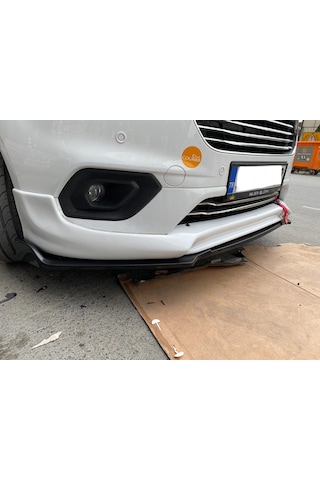 Ford Courier Ön Tampon Karlık 2018 Sonrası Fiberglas