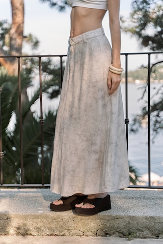 Garias Cepli Uzun Batik Desenli Bej Etek Bej