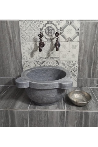 Banyo Kurnaları, Curun, Kurun Gri