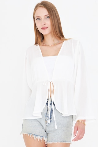 Armonika Kadın Beyaz Önden Bağlama Detaylı Şifon Kimono Hırka Arm-25y001072
