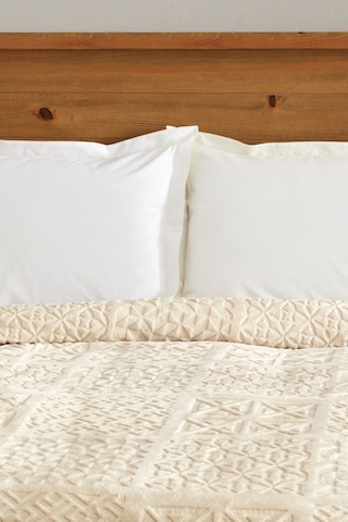 Karaca Home Blair Çift Kişilik Embos Battaniye Bej 200 x 220 CM Bej