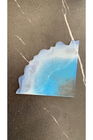 Deniz Mavi Tonlu Siyah Simli Üçgen Dalgalı Epoksi Bardak Altlığı Okyanus Mavisi