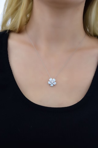 925 Ayar Gümüş Rodyum Kaplama Beyaz Opal Taşlı Unutma Beni Çiçeği Kolye UVPTS100073