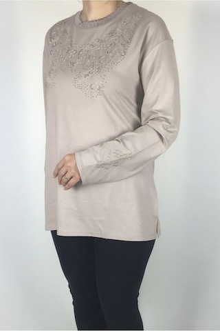 Kadın Likralı Turlu Viskon Büyük Beden Yaka Ve Kolağzı Taşlı Ve İşlemeli Bluz Krem