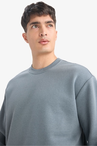 Defacto Relax Fit Bisiklet Yaka Kalın İçi Yumuşak Tüylü Basic Düz Sweatshirt T5139az25augn846 Yeşil