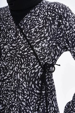 Bağlamalı Namaz Elbisesi Desenli - Siyah Biye-21005 Gül Kurusu