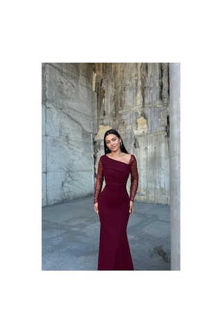 DefyModa Kadın Asimetrik Yaka Taş Detaylı Maxi Abiye Elbise Bordo