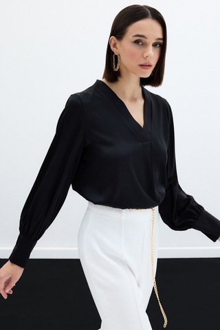 Sateen V Yaka Saten Bluz - Siyah-130162 Siyah