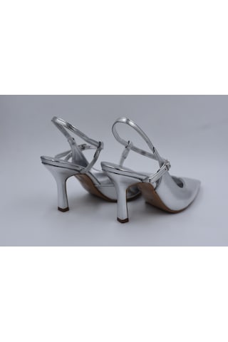 Beyaz London Kapalı Burun Topuklu Kadın Ayakkabı Gumüş Gumüş