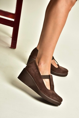 Fox Shoes Z602281702 Kahverengi Süet Dolgu Tabanlı Kadın Ayakkabı