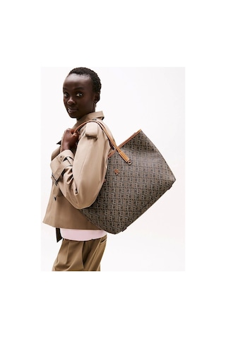 Tommy Hilfiger Kadın Th Monoplay Tote Çanta Kahverengi