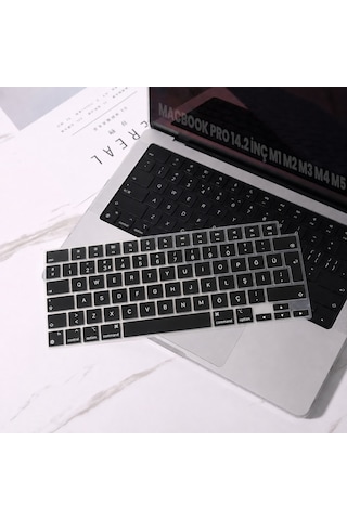 Macbook Pro 14.2 İnç M1 M2 M3 M4 M5 A2442 A2992 A2918 Uyumlu Türkçe Q Klavye Koruyucu Siyah Silikon Diğer