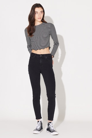 Lee Forever Skinny Fit Dar Kesim Yüksek Bel Yıkamalı Siyah Esnek Jean Kot Pantolon L32SOZD45 Siyah