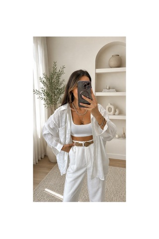 Moda Banuş Beyaz Düşük Omuzlu Tensel Gömlek Moda Banuş Beyaz Düşük Omuzlu Tensel Gömlek